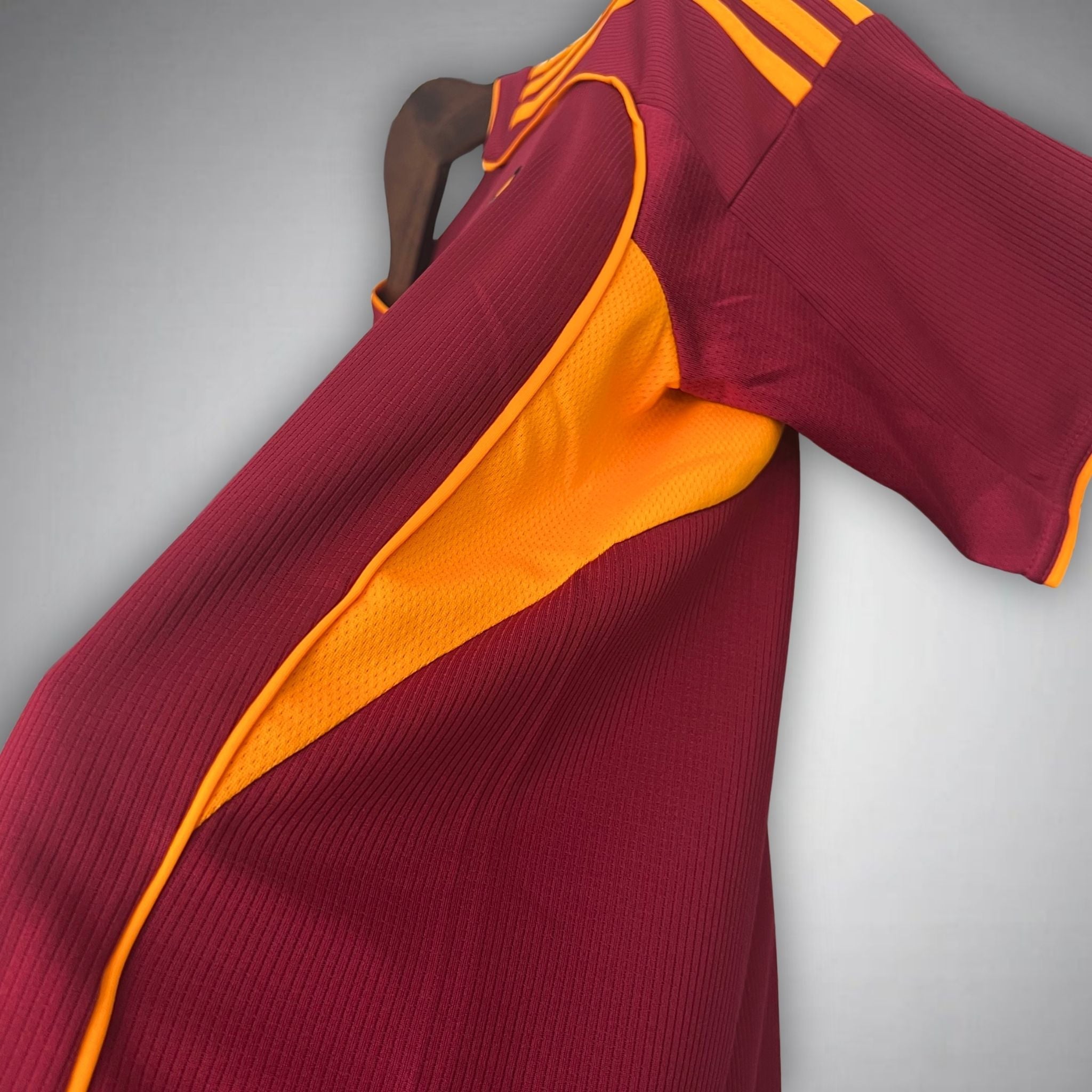 25/26 AS Roma Home Kit from FootballPrestige.shop - Premium Concept kits