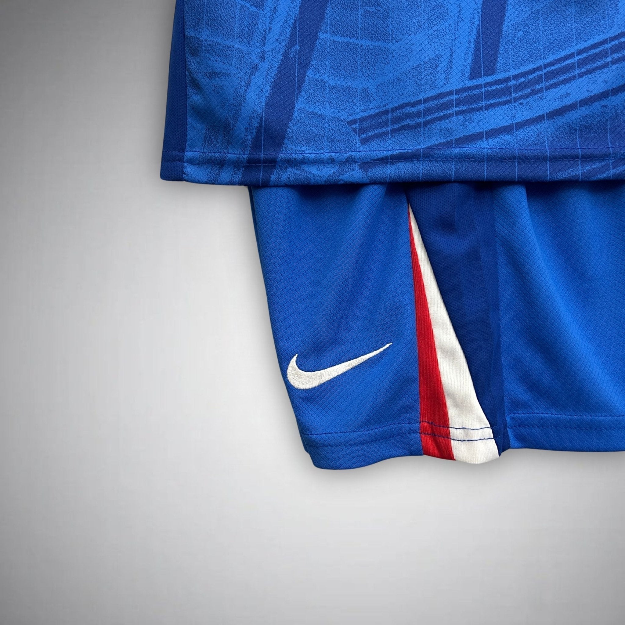 25/26 Chelsea Home Kids Size Kit from FootballPrestige.shop - Premium Concept kits