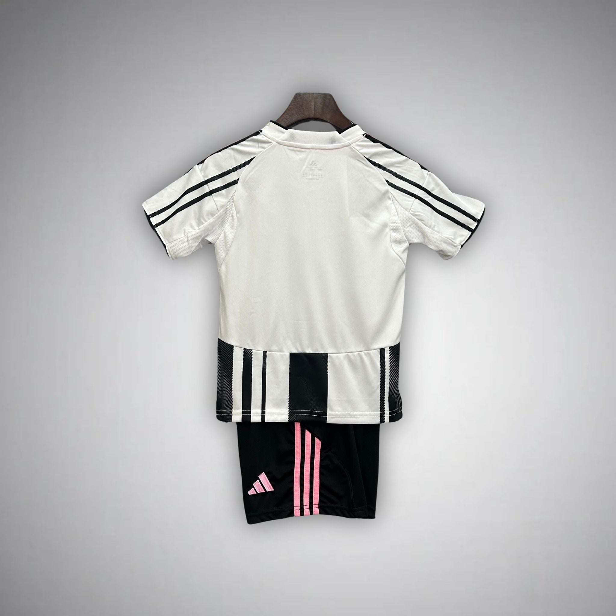 25/26 Juventus Home Kids Size Kit from FootballPrestige.shop - Premium Concept kits