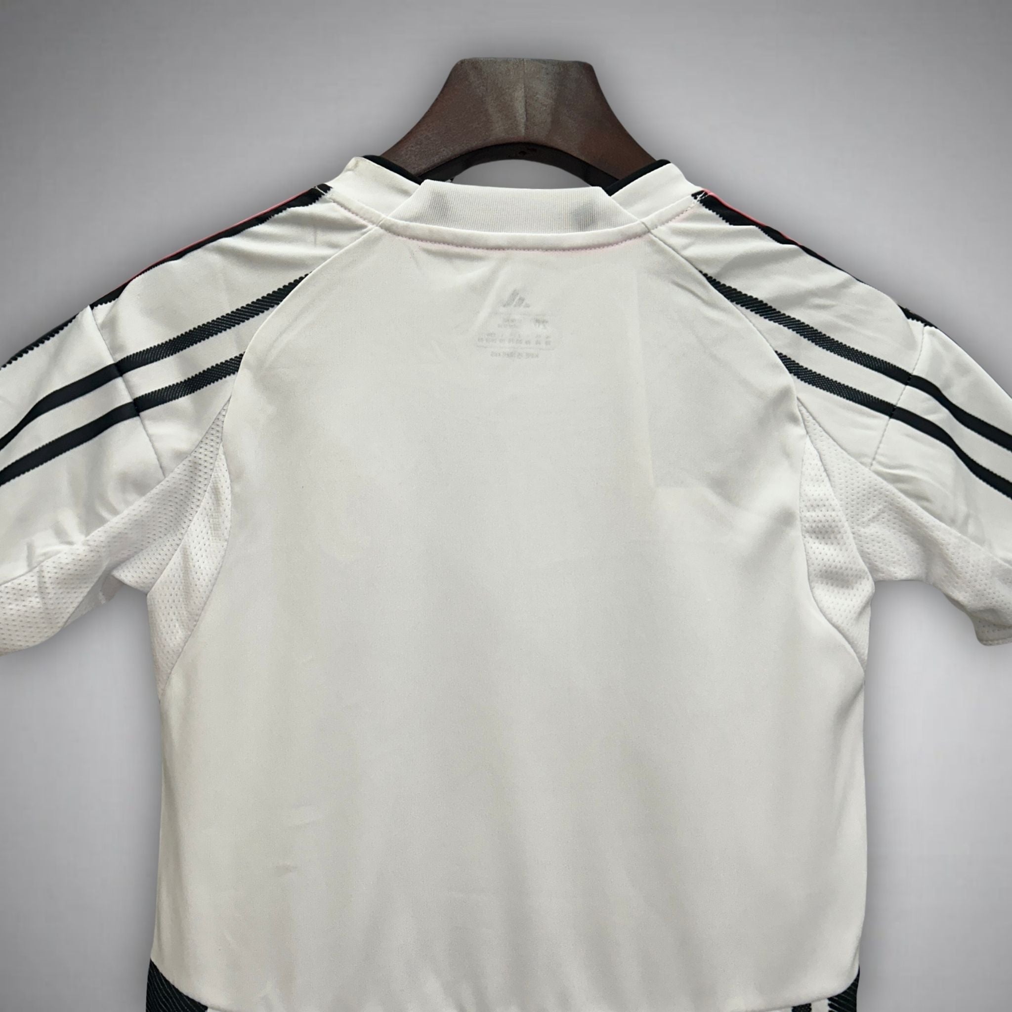 25/26 Juventus Home Kids Size Kit from FootballPrestige.shop - Premium Concept kits