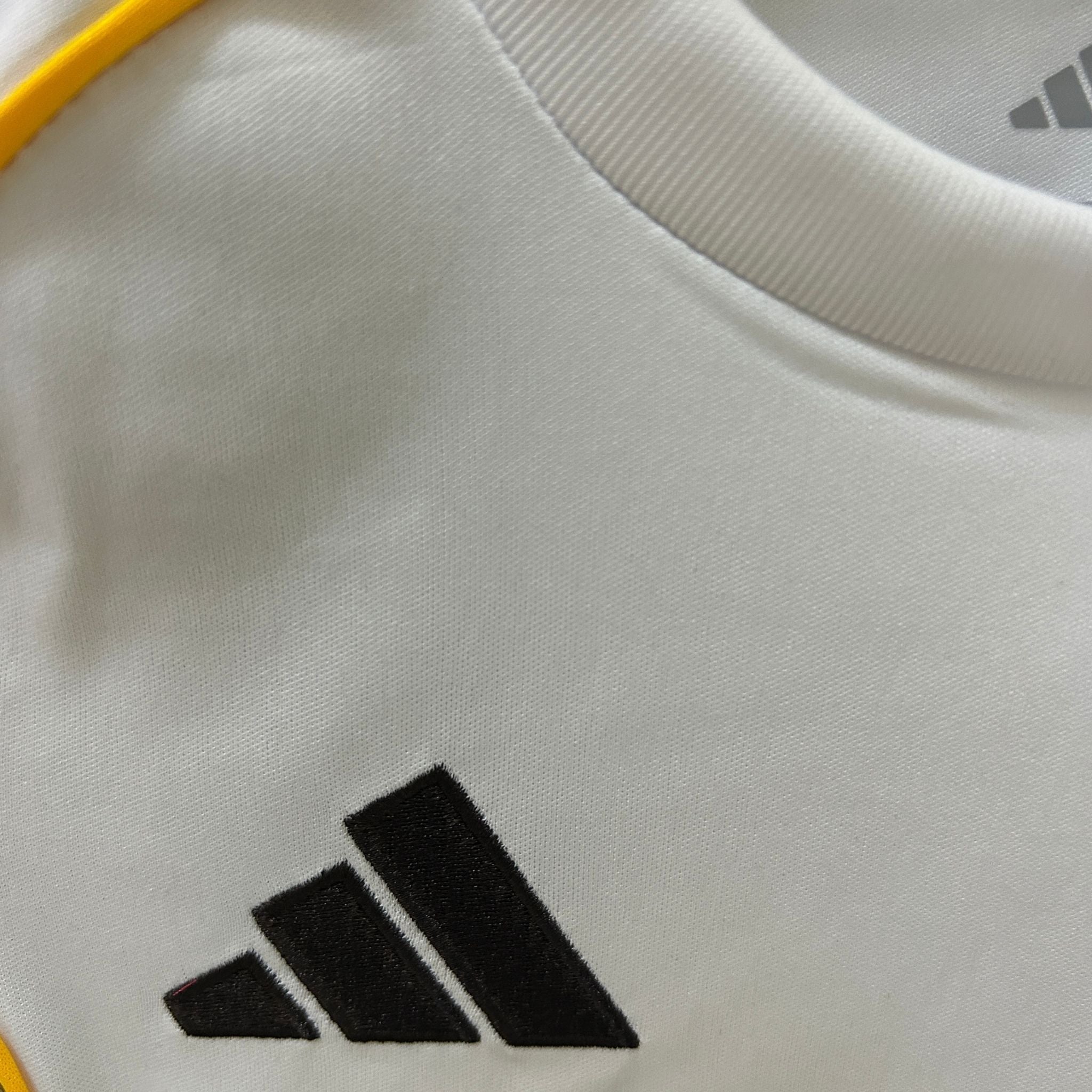 25/26 Real Madrid Home Kids Size Kit from FootballPrestige.shop - Premium Concept kits