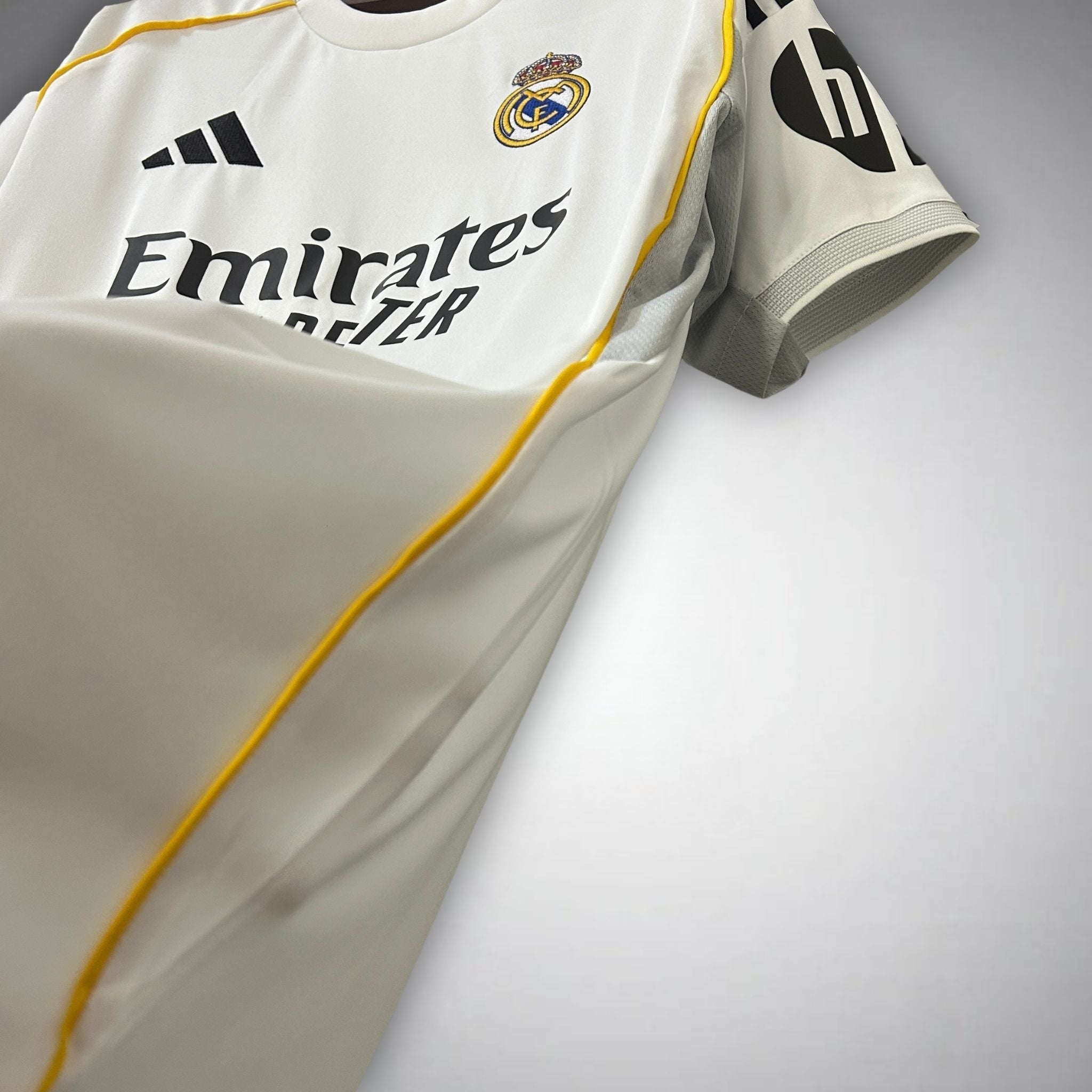 25/26 Real Madrid Home Kit from FootballPrestige.shop - Premium Concept kits