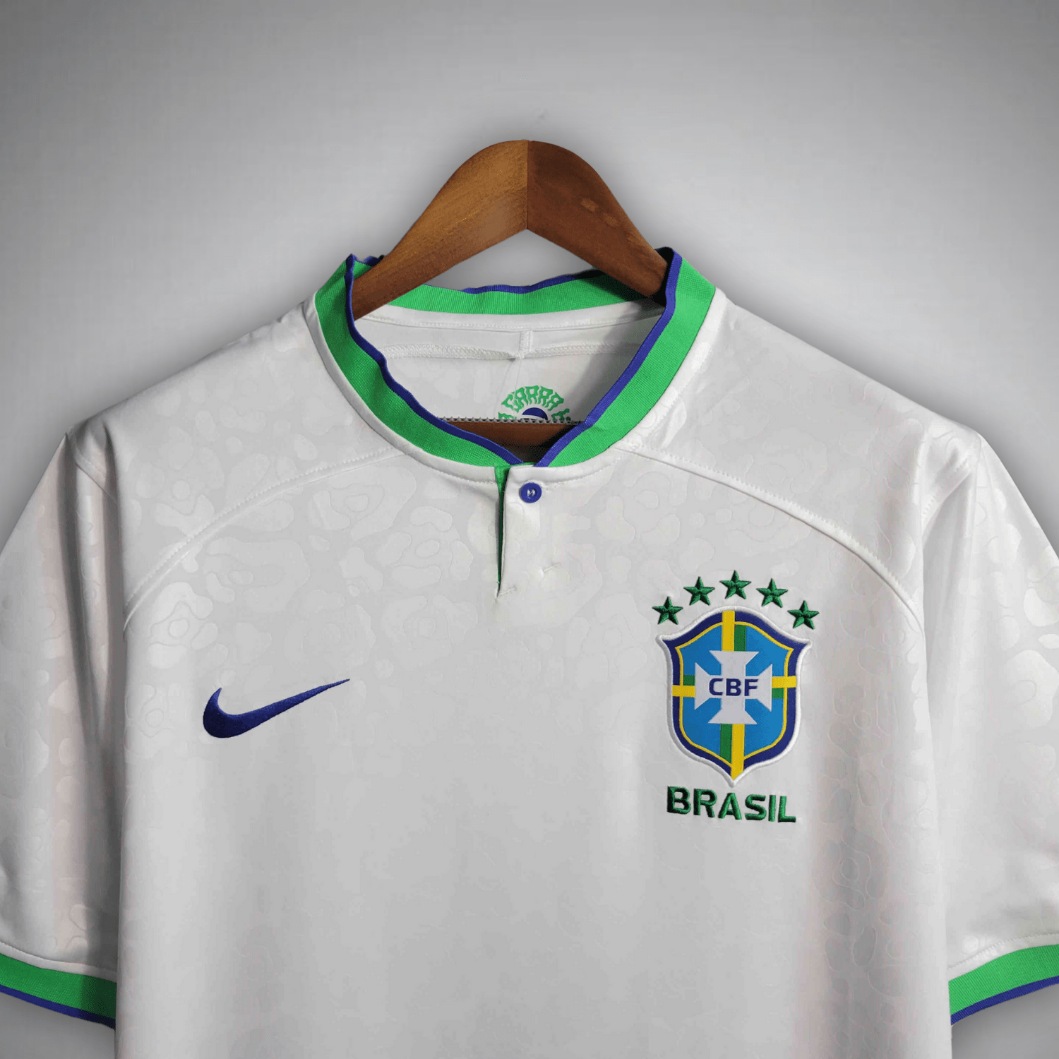 Brazil "Diamante Branco" Premium Kit from FootballPrestige.shop - Premium Concept kits