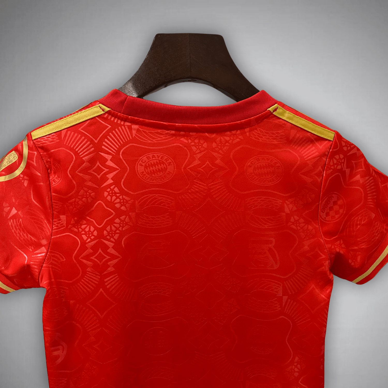 FC Bayern 125 Anniversary Kids Size Kit from FootballPrestige.shop - Premium Concept kits