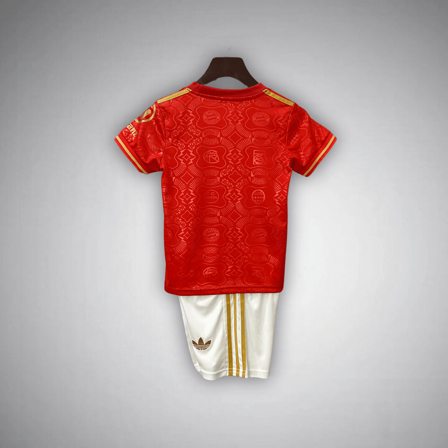 FC Bayern 125 Anniversary Kids Size Kit from FootballPrestige.shop - Premium Concept kits